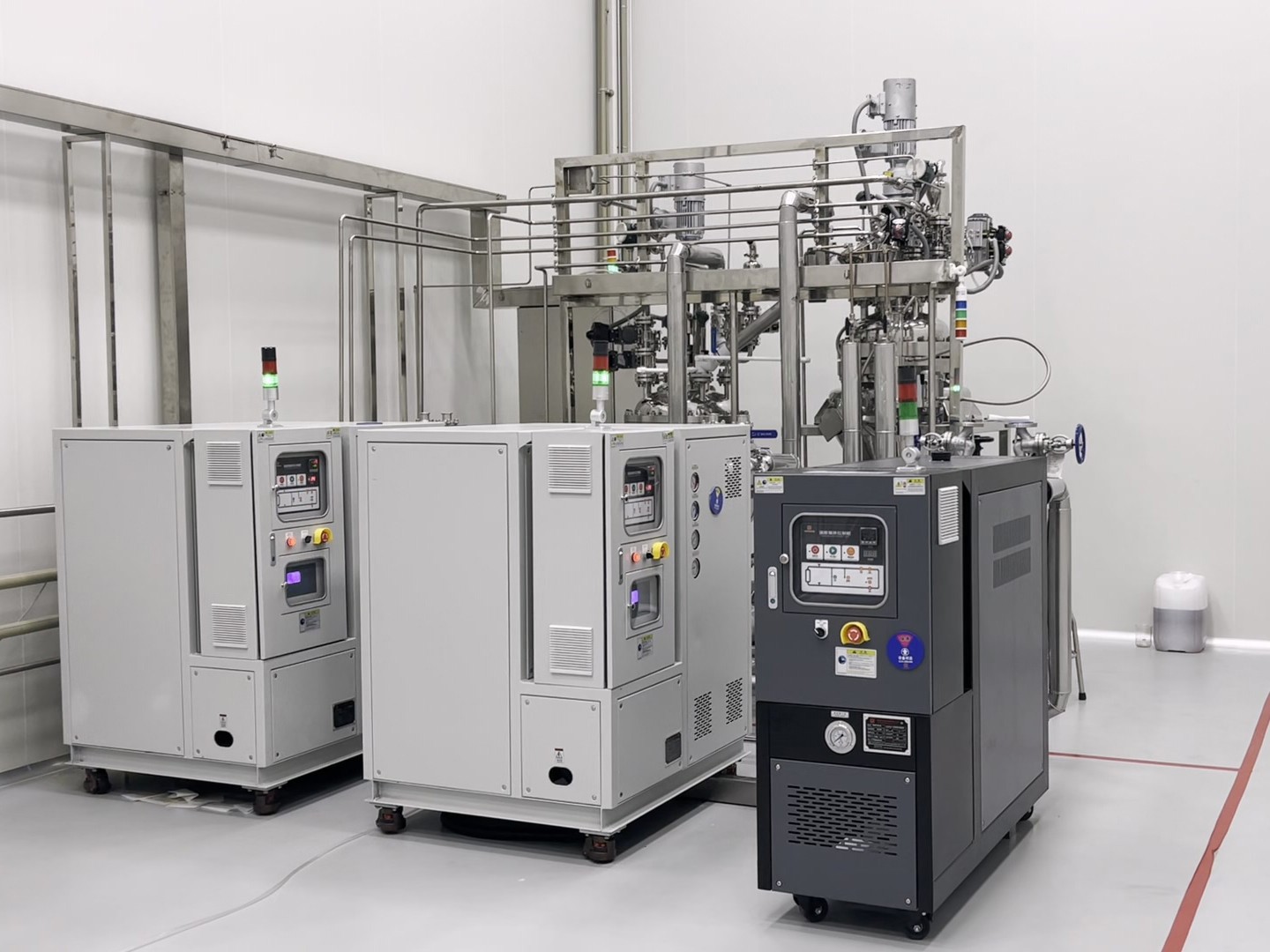 化工行業(yè)用冷熱一體機2