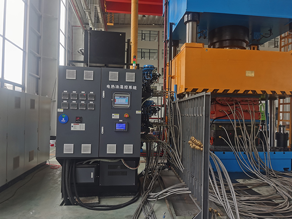 復(fù)合材料油溫機(jī)