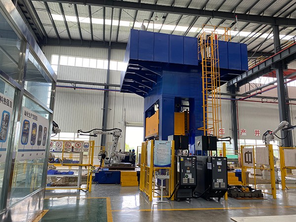 碳纖維模壓模溫機(jī)